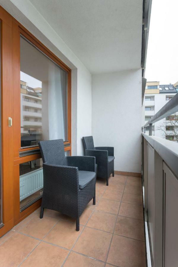Apartment Spacious With Balcony *