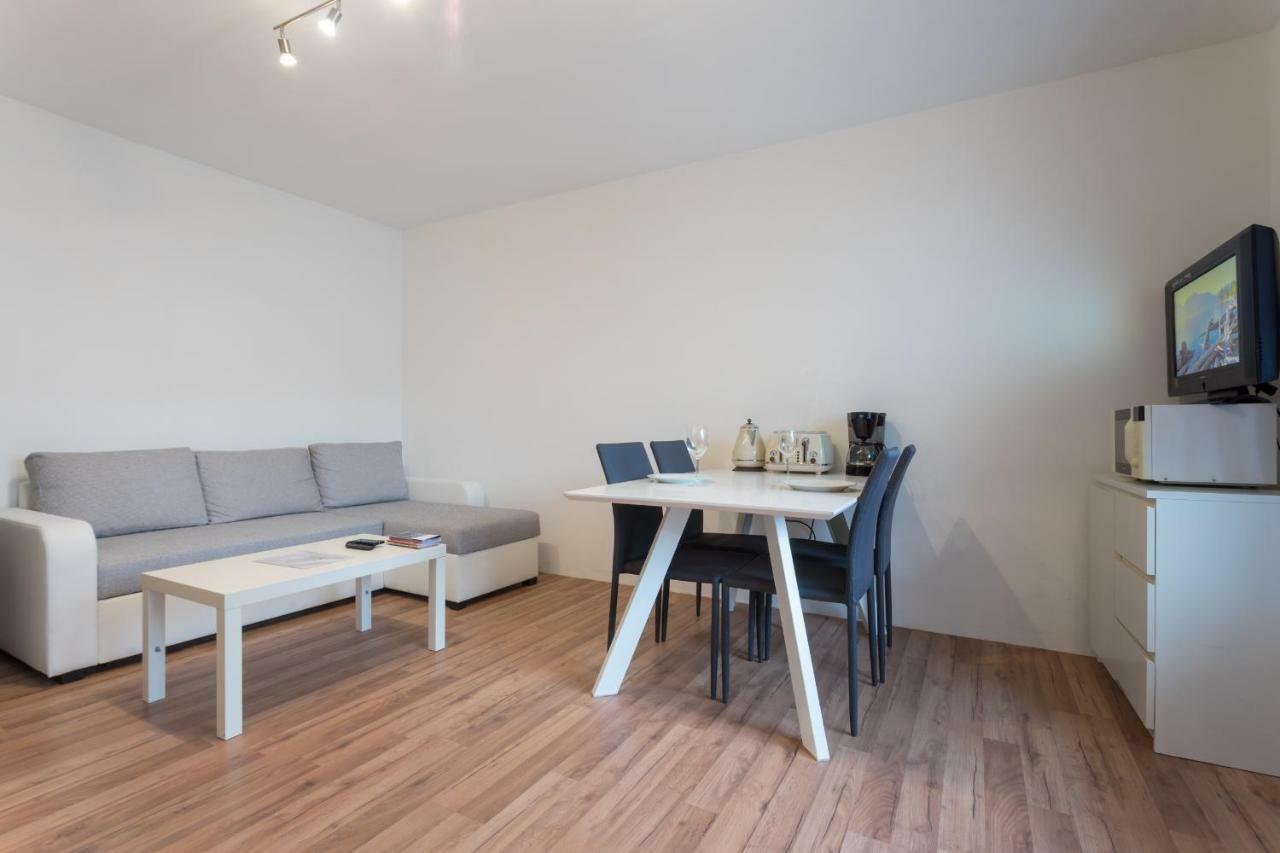 Apartment Spacious With Balcony *